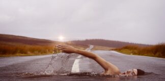 Co grozi za pływanie skuterem wodnym bez uprawnień?